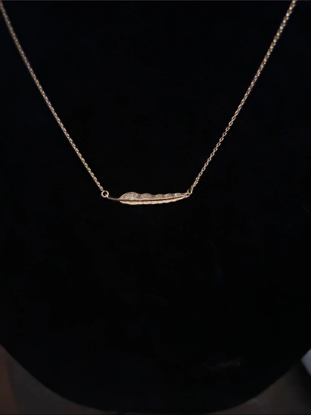 Delicate Gold Feather Pendant Necklace - Women Jewelry